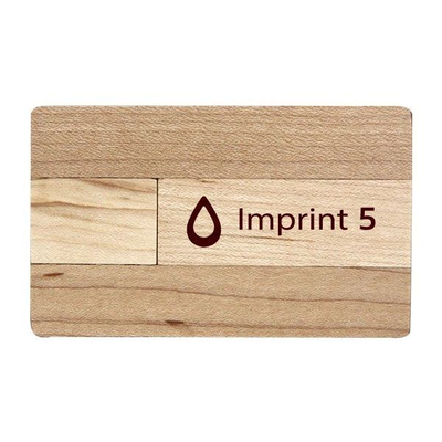 Unidade flash USB personalizada de madeira em forma de cartão
